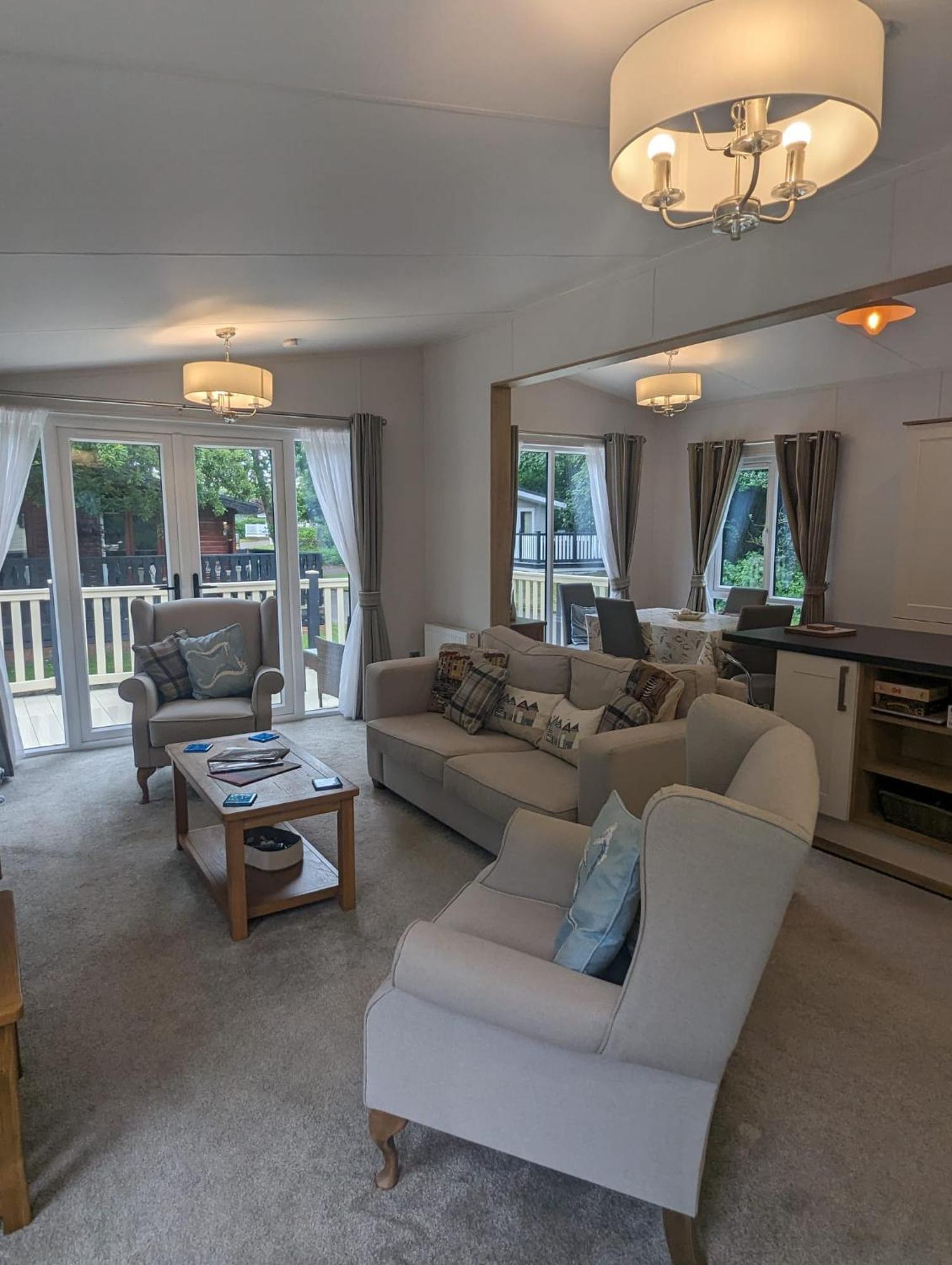 Luxury Stunning Sensation Lodge On 5 Star Shorefield Country Park New Forest Entertainment And Leisure Passes Included Milford on Sea Ngoại thất bức ảnh