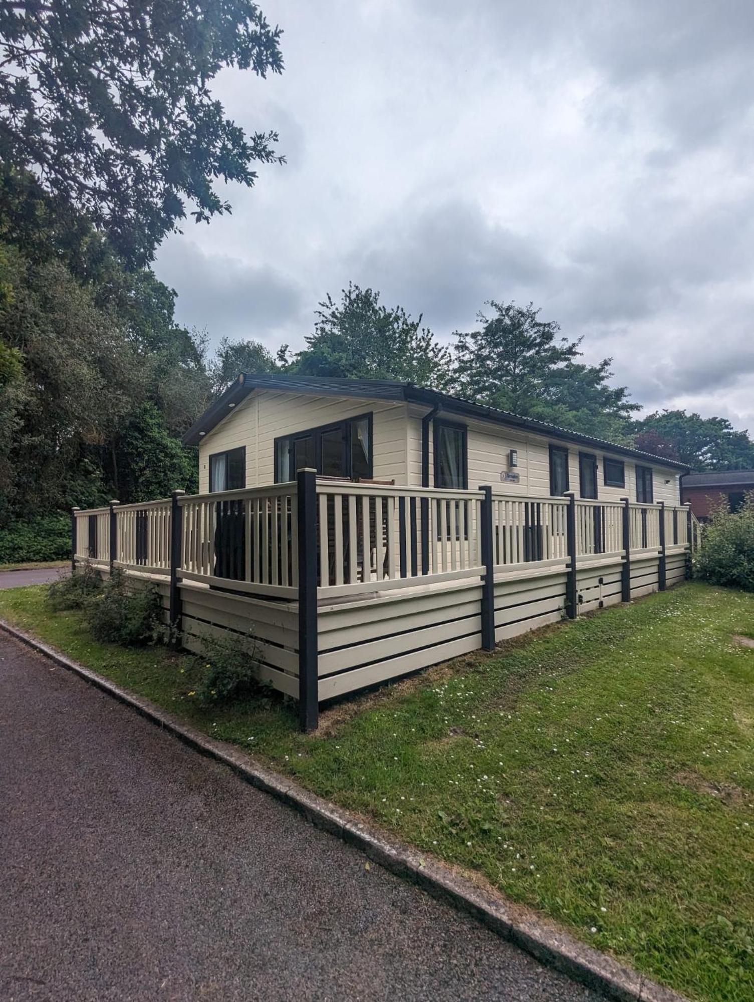 Luxury Stunning Sensation Lodge On 5 Star Shorefield Country Park New Forest Entertainment And Leisure Passes Included Milford on Sea Ngoại thất bức ảnh